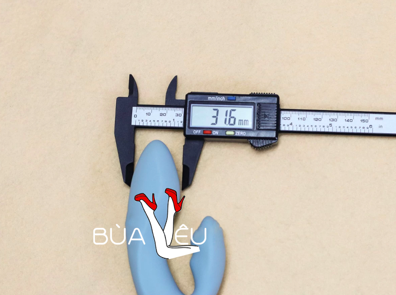 Dương vật giả đa năng Chika phát nhiệt
