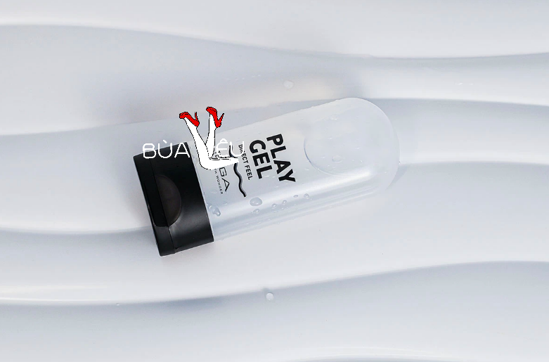 Gel bôi trơn Tenga Play Gel giúp tăng cảm giác mượt mà