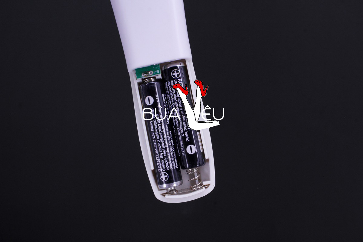 Dương vật giả có đế rung ngoáy Shequ 8.1 inch