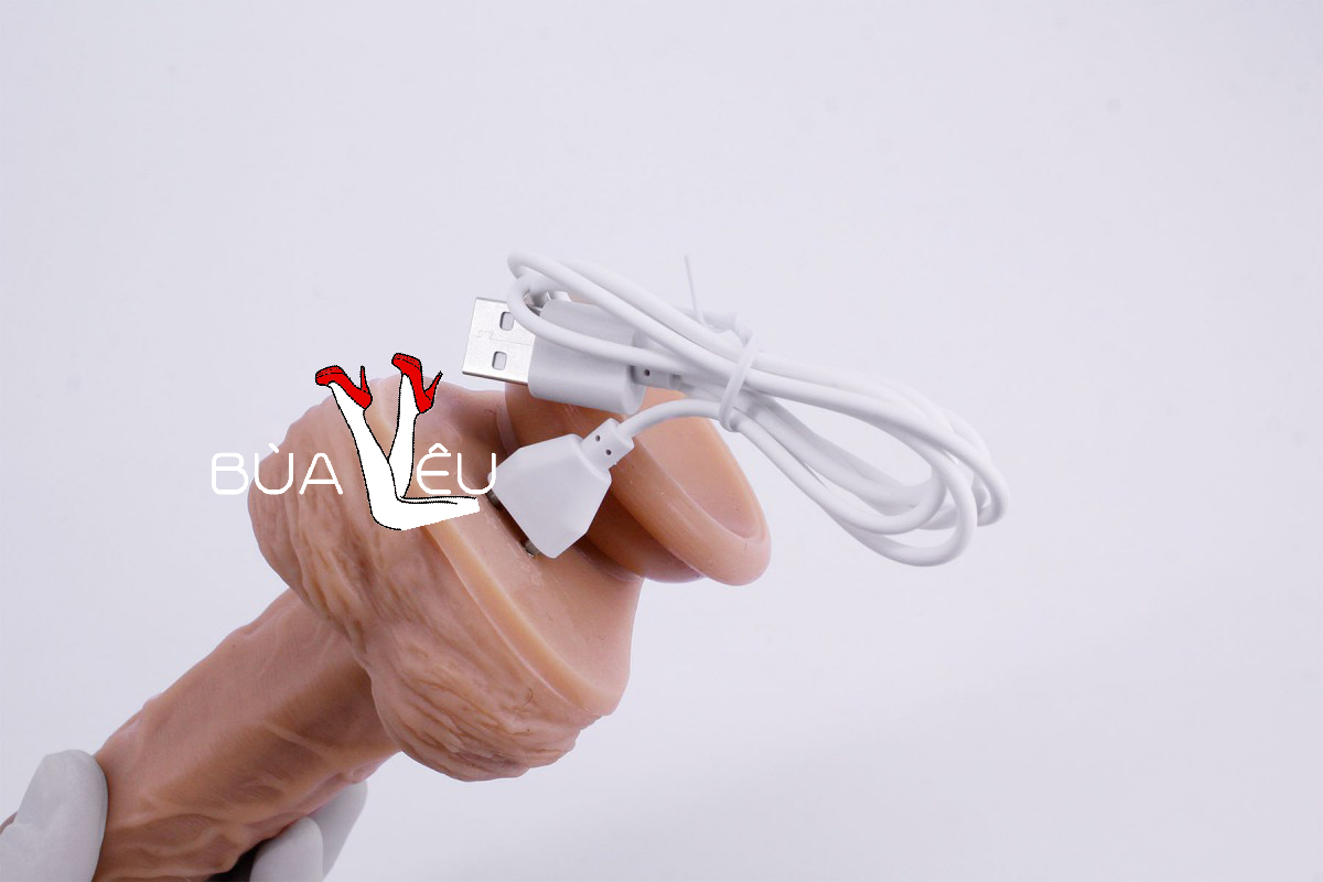 Dương vật giả có dây đeo pin sạc điều khiển từ xa