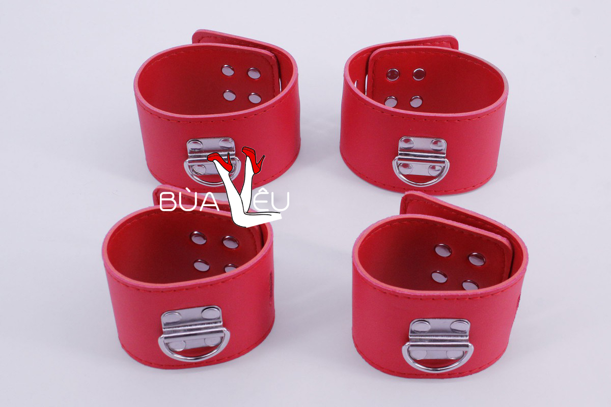 Đồ chơi tình yêu khóa tay và chân