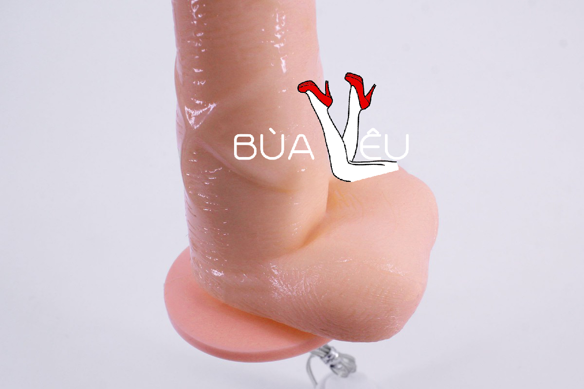 Dương vật giả dây đeo có bìu rung ngoáy