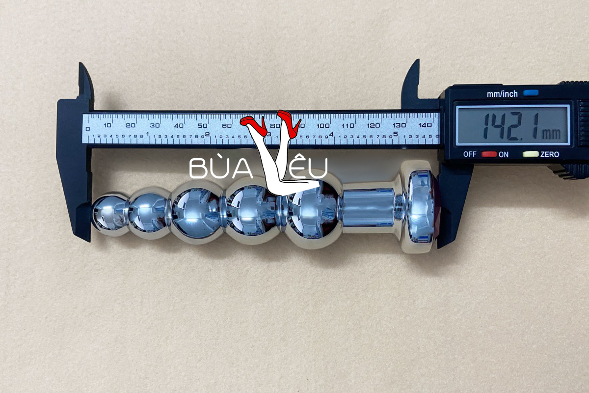 Dụng cụ kích thích hậu môn Inox chân dế pha lê