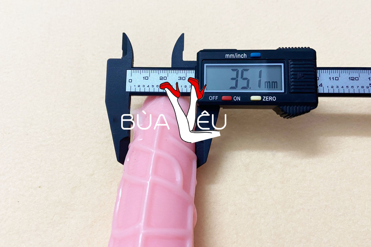 Dương vật giả có đế giá siêu rẻ J.B Korean size trung