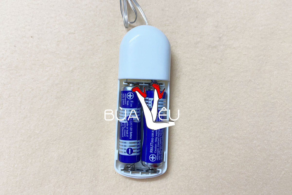 Dương vật giả có đế giá siêu rẻ J.B Korean size trung