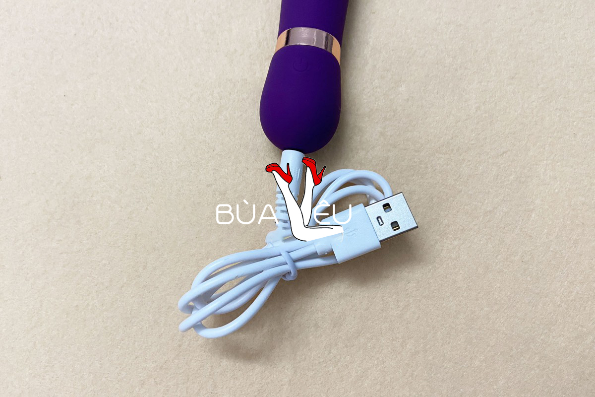 Máy mát xa điểm G lưỡi rung nhiều chế độ nhỏ gọn pin sạc
