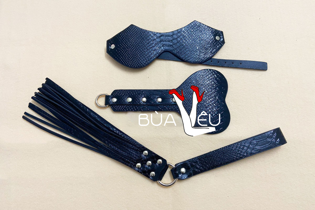 Đồ Chơi Bạo Dâm 10 Món Vân Da Màu Đen Sang Trọng