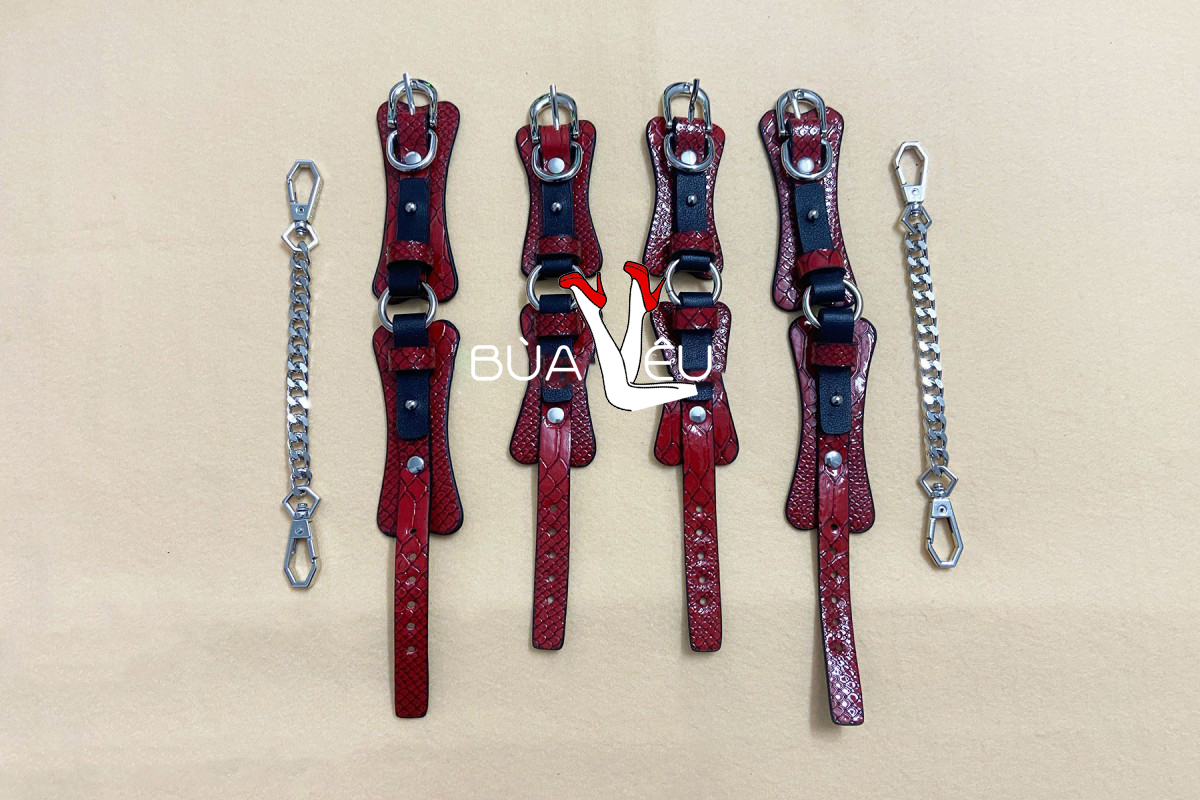 Bộ Bạo Dâm 10 Món Vân Da Màu Đỏ Nồng Cháy