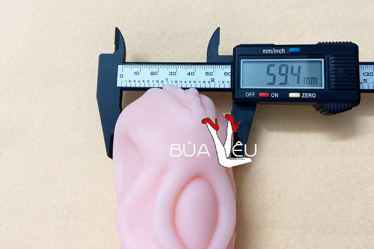 Âm đạo giả silicon nhỏ gọn NAOMI giá rẻ