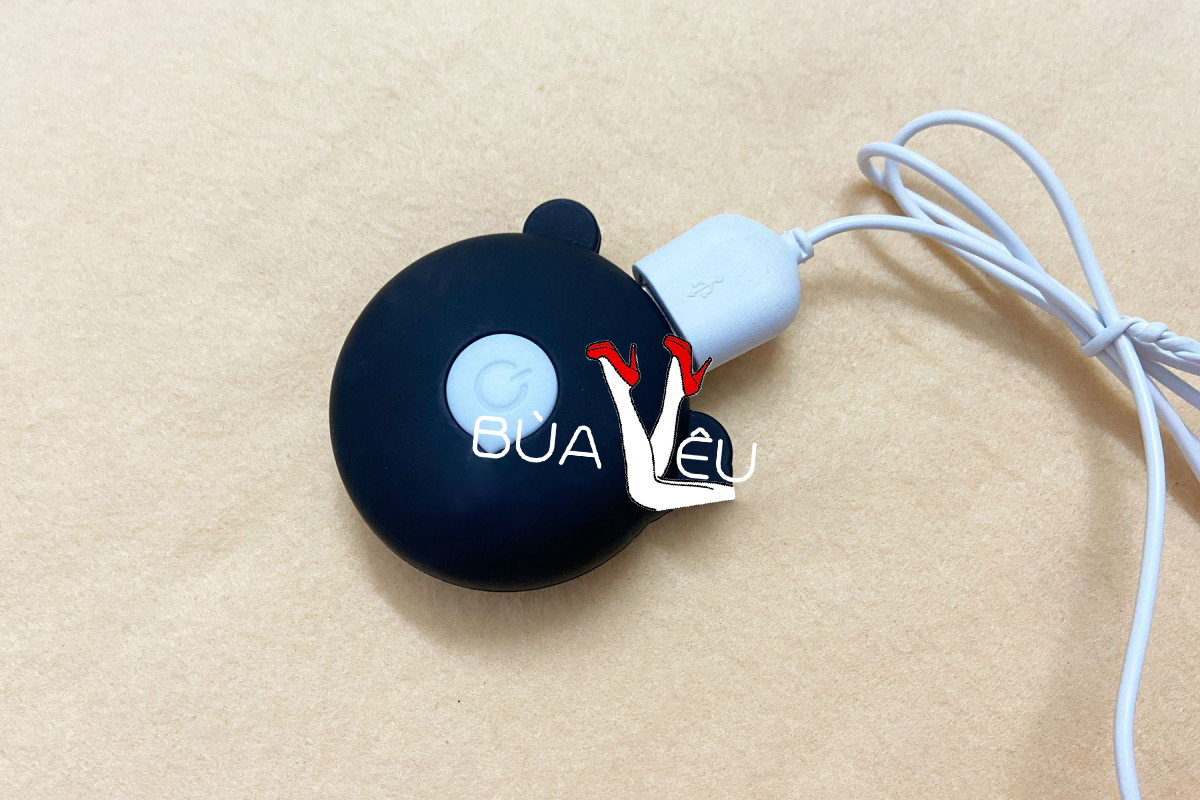 Dương vật giả silicon rung xuất tinh