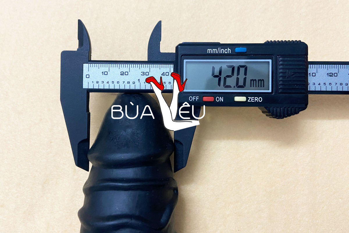 Dương vật giả có đế siêu khủng 10 inch đen