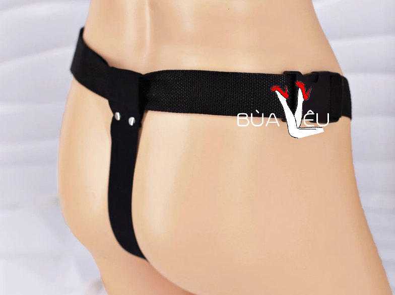 Dương vật giả có dây đeo Ultra Passionate Harness có rung