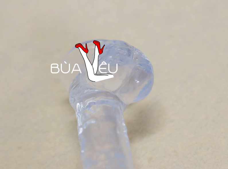 Dương vật giả có đế trong suốt không rung