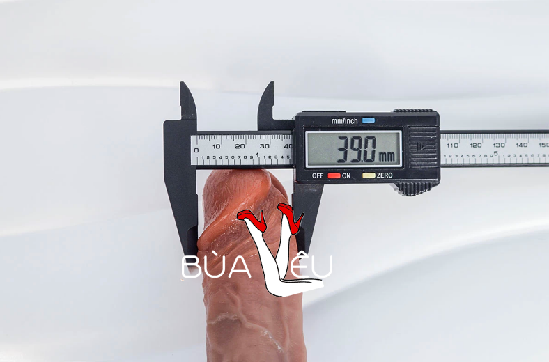 Dương vật giả có đế rung thụt phát nhiệt pin sạc cực mạnh