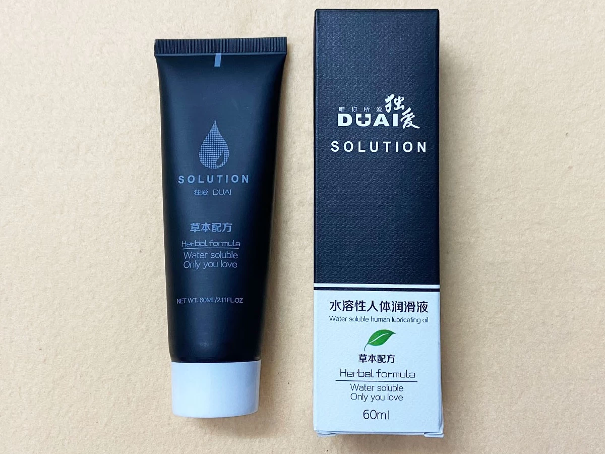 Gel bôi trơn gốc nước nhẹ dịu Solution đen