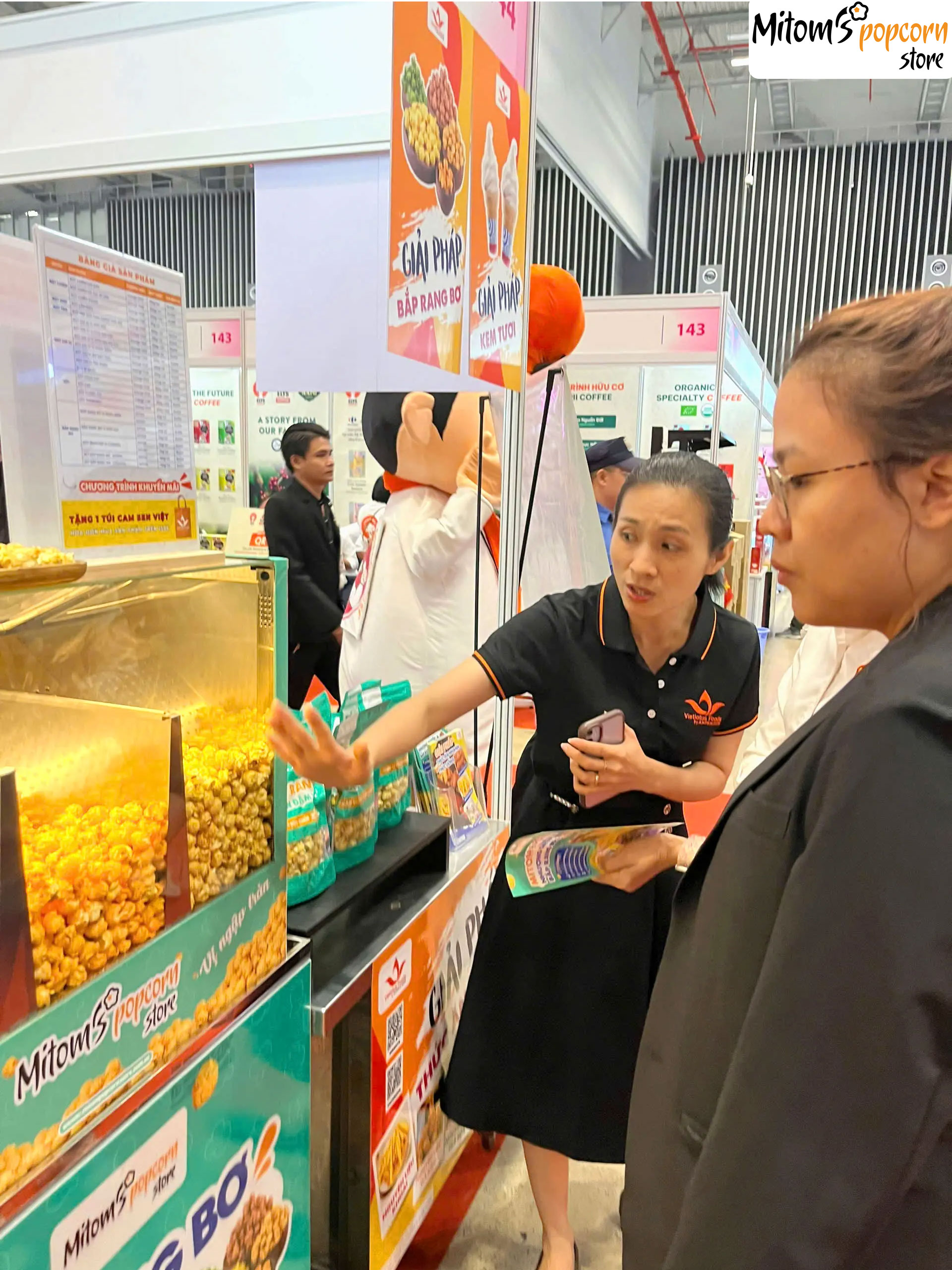 Mitom nhượng quyền bắp rang bơ