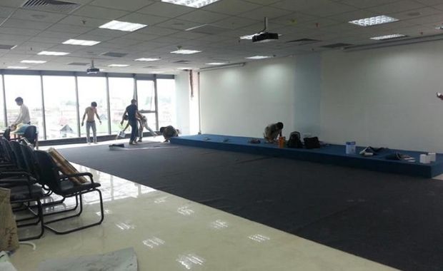 Cách để thi công tấm cao su trải sàn.