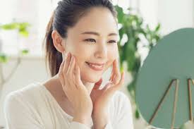 Bí Quyết Làn Da Khỏe Mạnh: Tại Sao Chăm Sóc Da Mặt Là Điều Không Thể Thiếu?