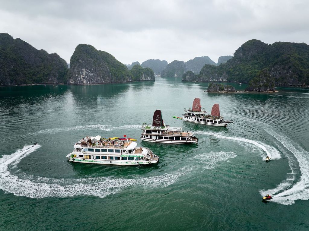 Tour 1 Ngày Vịnh Lan Hạ - Du Thuyền SERENITY EXPLORER CRUISE