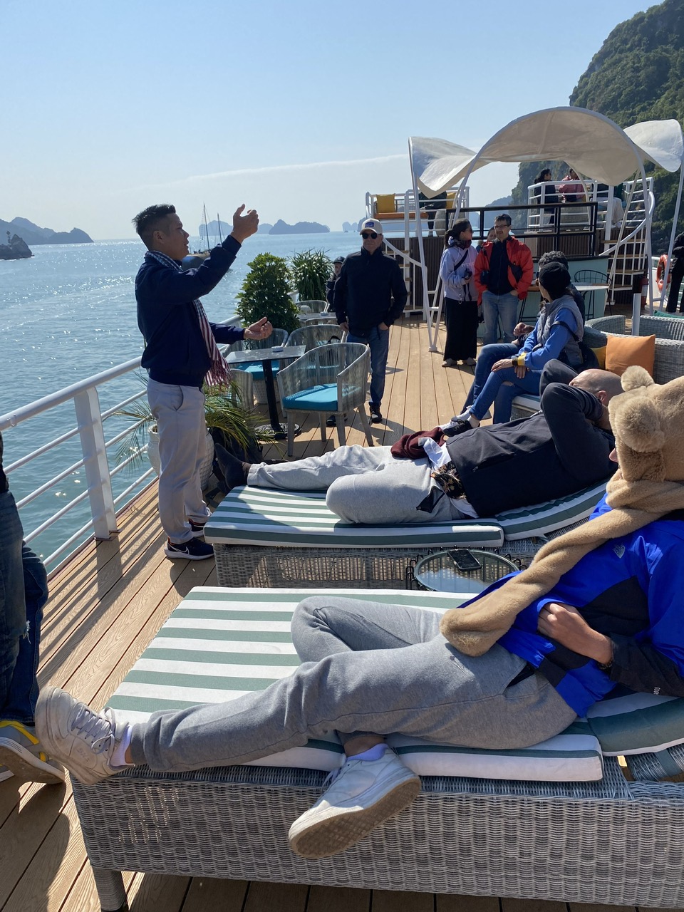 Tour 1 Ngày Vịnh Lan Hạ - Du Thuyền SERENITY EXPLORER CRUISE