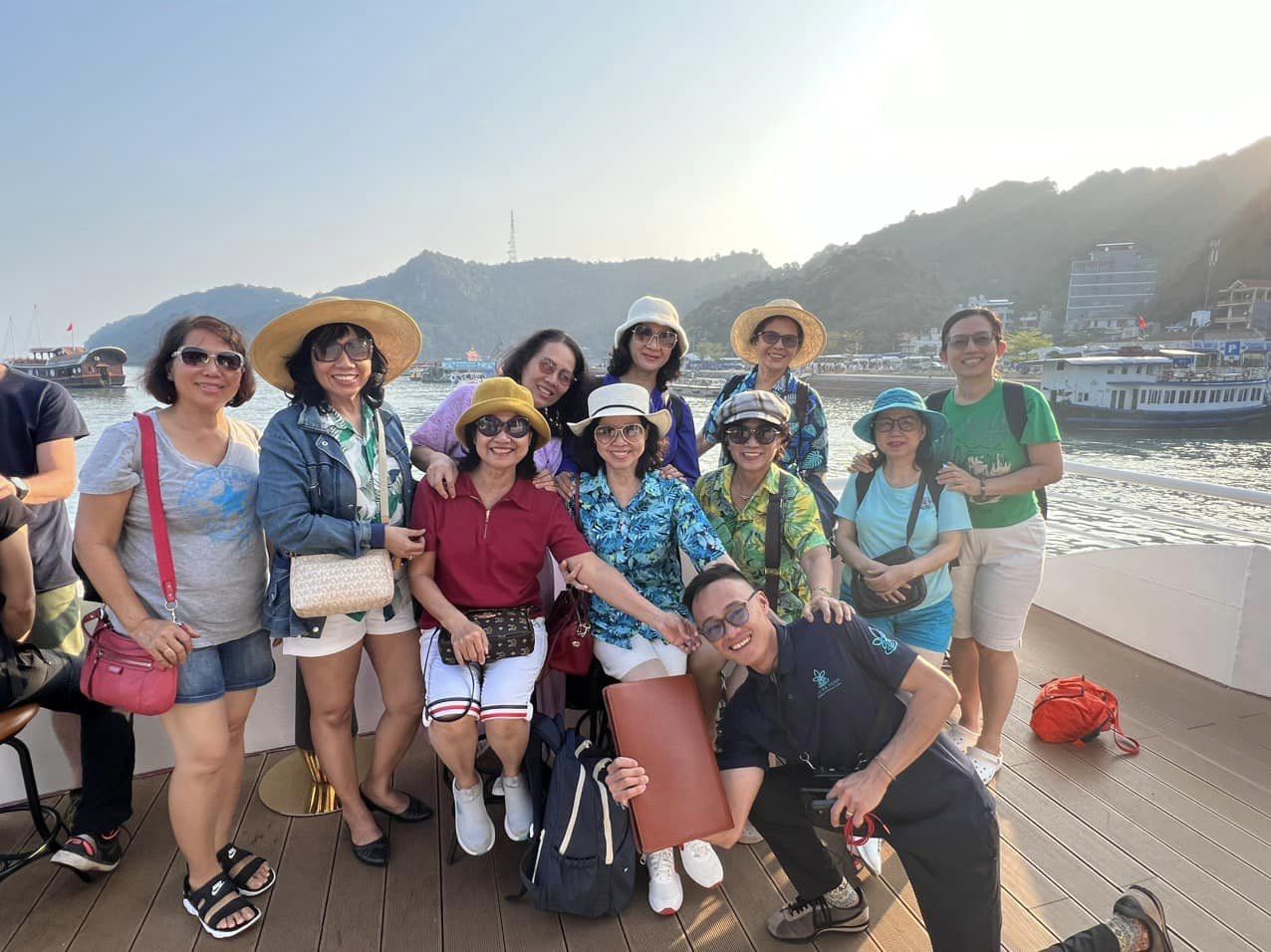 Tour 1 Ngày Vịnh Lan Hạ - TOUR 9 TIẾNG - Du Thuyền SERENITY PREMIUM CRUISE 1