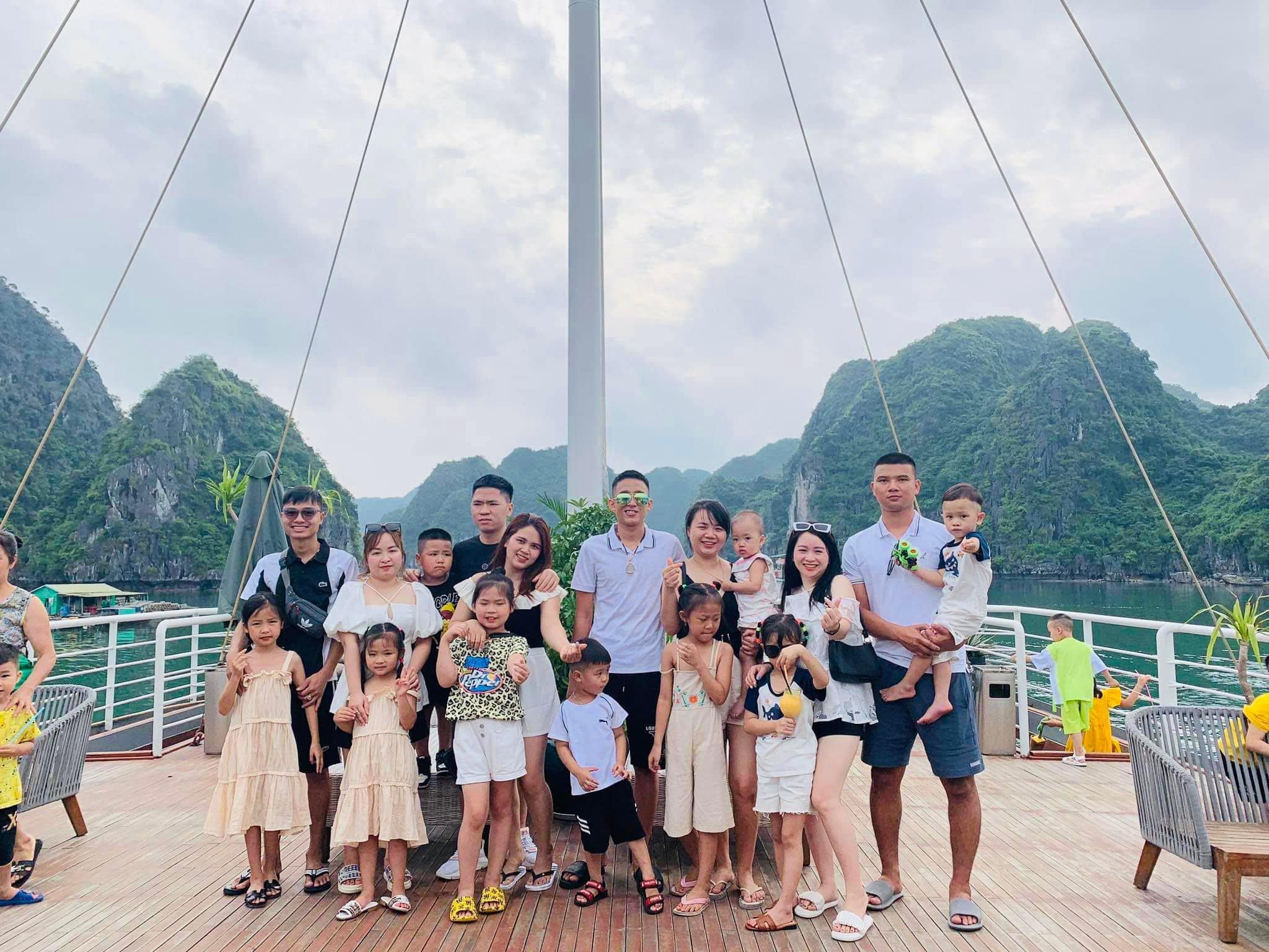 Tour Nửa Ngày Ngắm Hoàng Hôn - Du Thuyền DREAM CRUISE - Vịnh Lan Hạ
