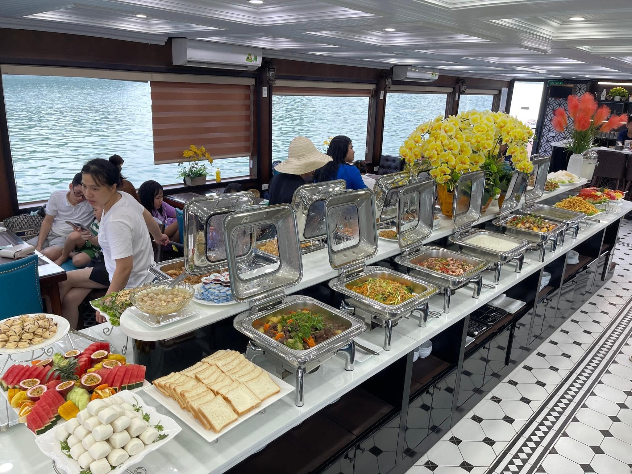 Tour 1 Ngày Vịnh Lan Hạ - Du Thuyền SEA STAR CRUISE