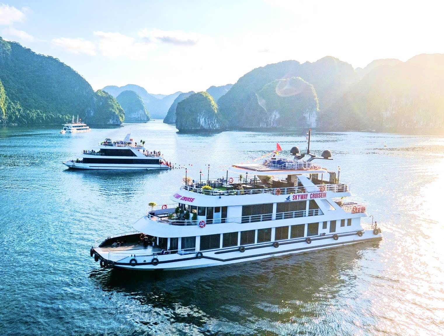 Tour 1 Ngày Vịnh Lan Hạ - Du Thuyền SKY WAY CRUISE