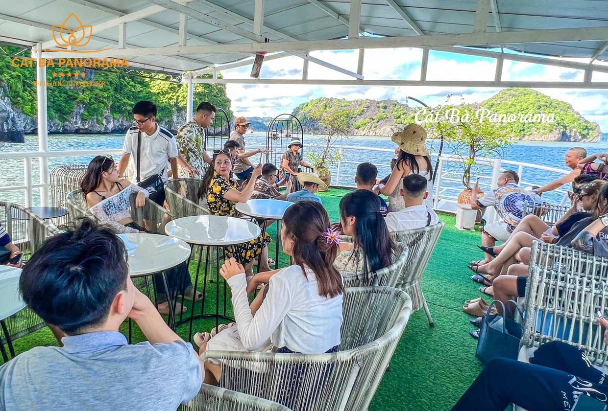 Tour Nửa Ngày Ngắm Hoàng Hôn - Du Thuyền PANORAMA - Vịnh Lan Hạ