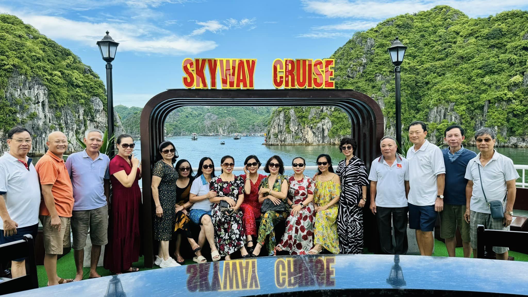 Tour 1 Ngày Vịnh Lan Hạ - Du Thuyền SKY WAY CRUISE