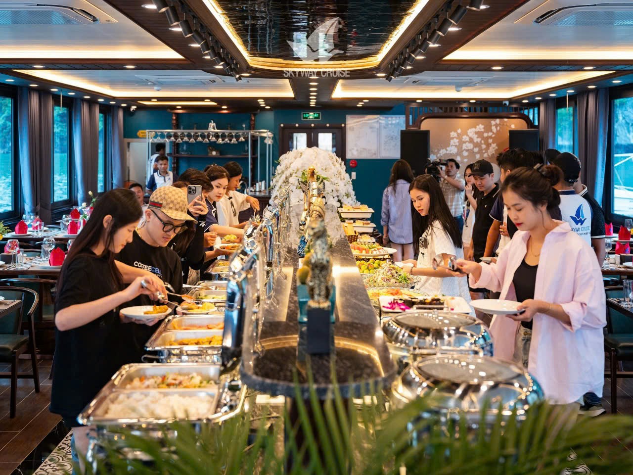 Tour 1 Ngày Vịnh Lan Hạ - Du Thuyền SKY WAY CRUISE