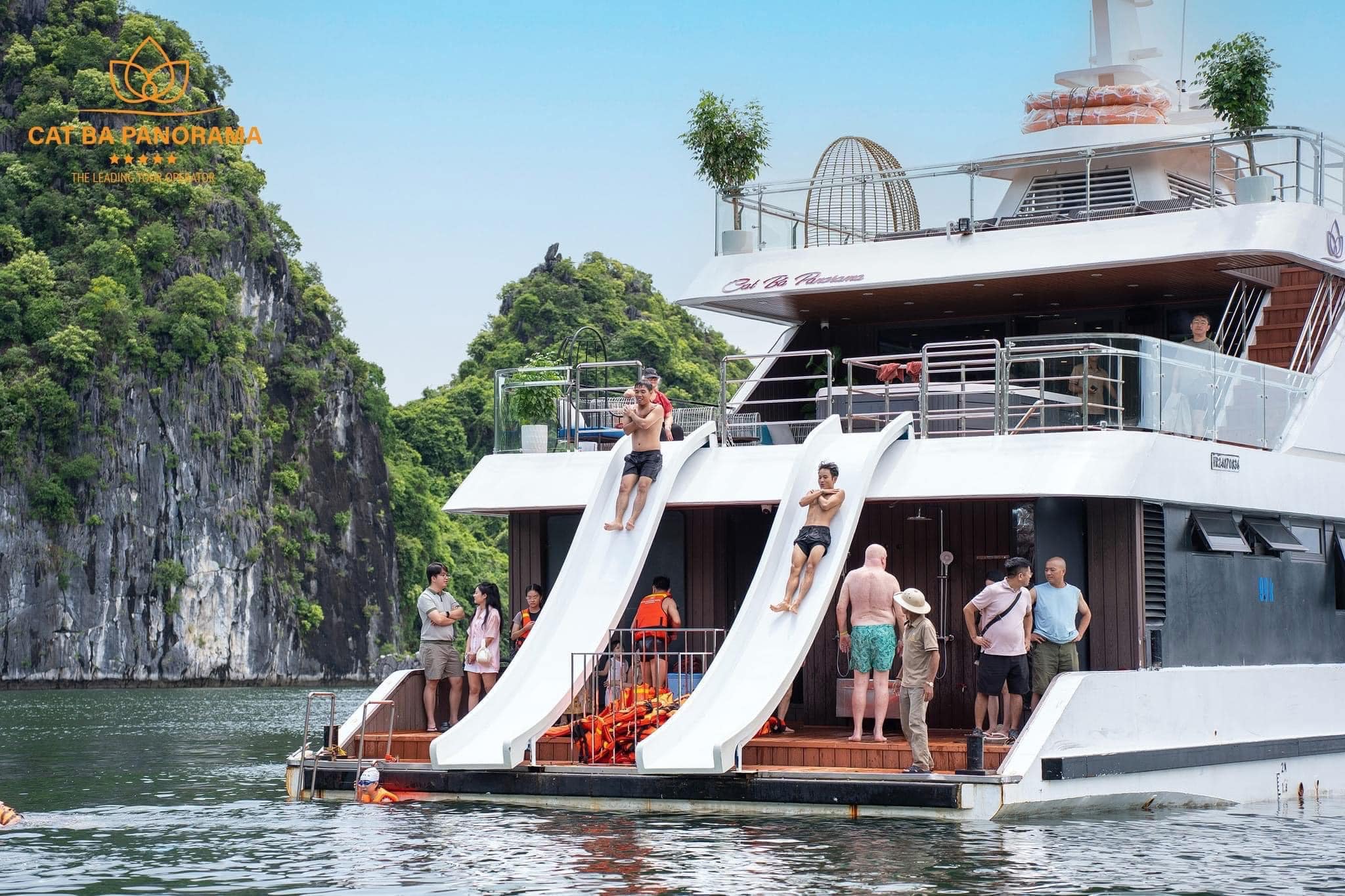 Tour Nửa Ngày Ngắm Hoàng Hôn - Du Thuyền D'CHARME LUXURY CRUISE - Vịnh Lan Hạ