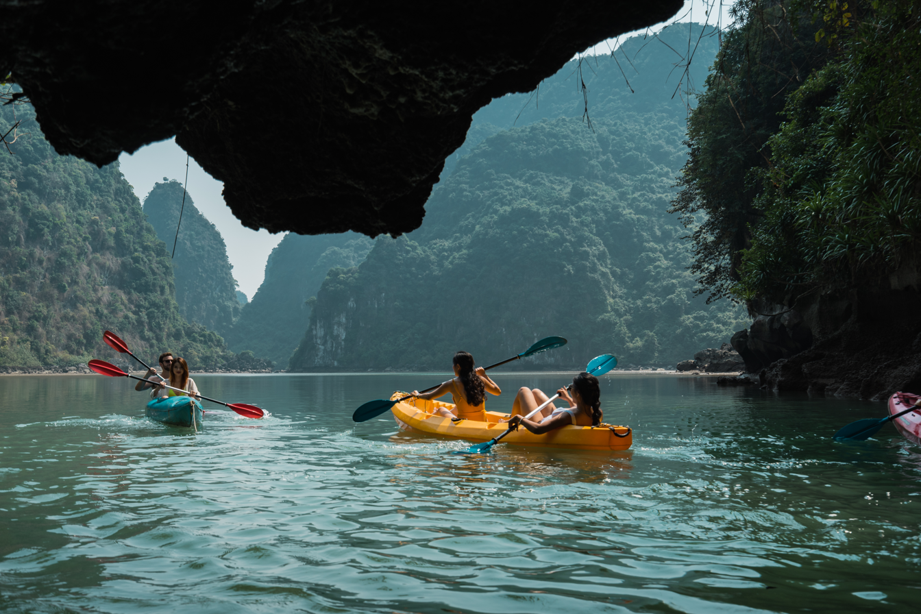 Tour Nửa Ngày Ngắm Hoàng Hôn - Du Thuyền THE CATBA CATAMARAN - Vịnh Lan Hạ