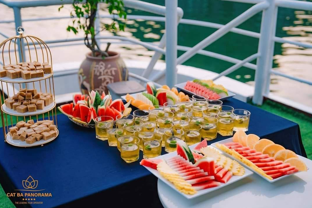 Tour Nửa Ngày Ngắm Hoàng Hôn - Du Thuyền PANORAMA - Vịnh Lan Hạ