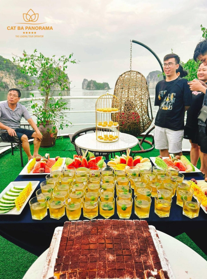 Tour Nửa Ngày Ngắm Hoàng Hôn - Du Thuyền PANORAMA - Vịnh Lan Hạ