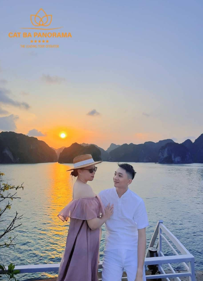 Tour Nửa Ngày Ngắm Hoàng Hôn - Du Thuyền PANORAMA - Vịnh Lan Hạ