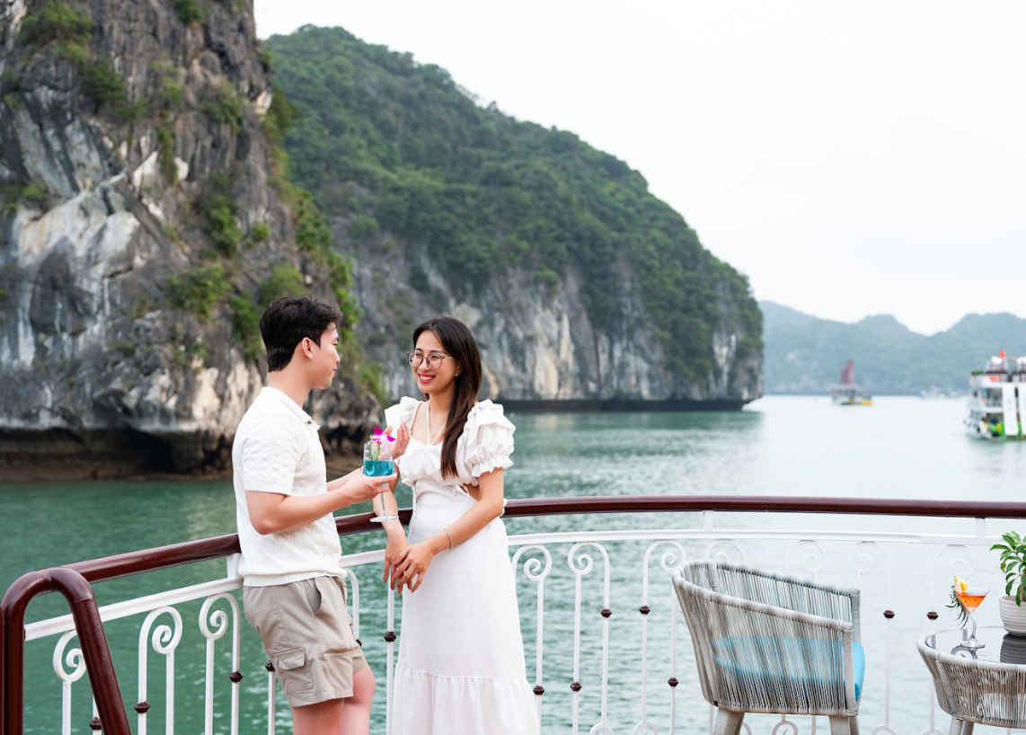 Tour 1 Ngày Vịnh Lan Hạ - Du Thuyền SERENITY PREMIUM CRUISE 2