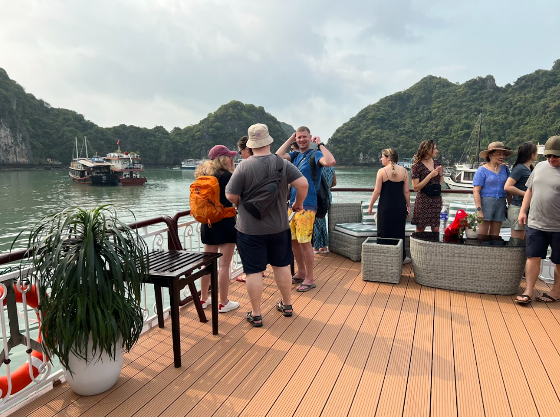 Tour 1 Ngày Vịnh Lan Hạ - Du Thuyền SERENITY PREMIUM CRUISE 2
