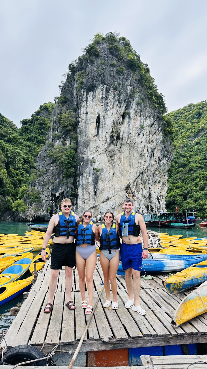 Tour 1 Ngày Vịnh Lan Hạ - Du Thuyền THE CATBA CATAMARAN