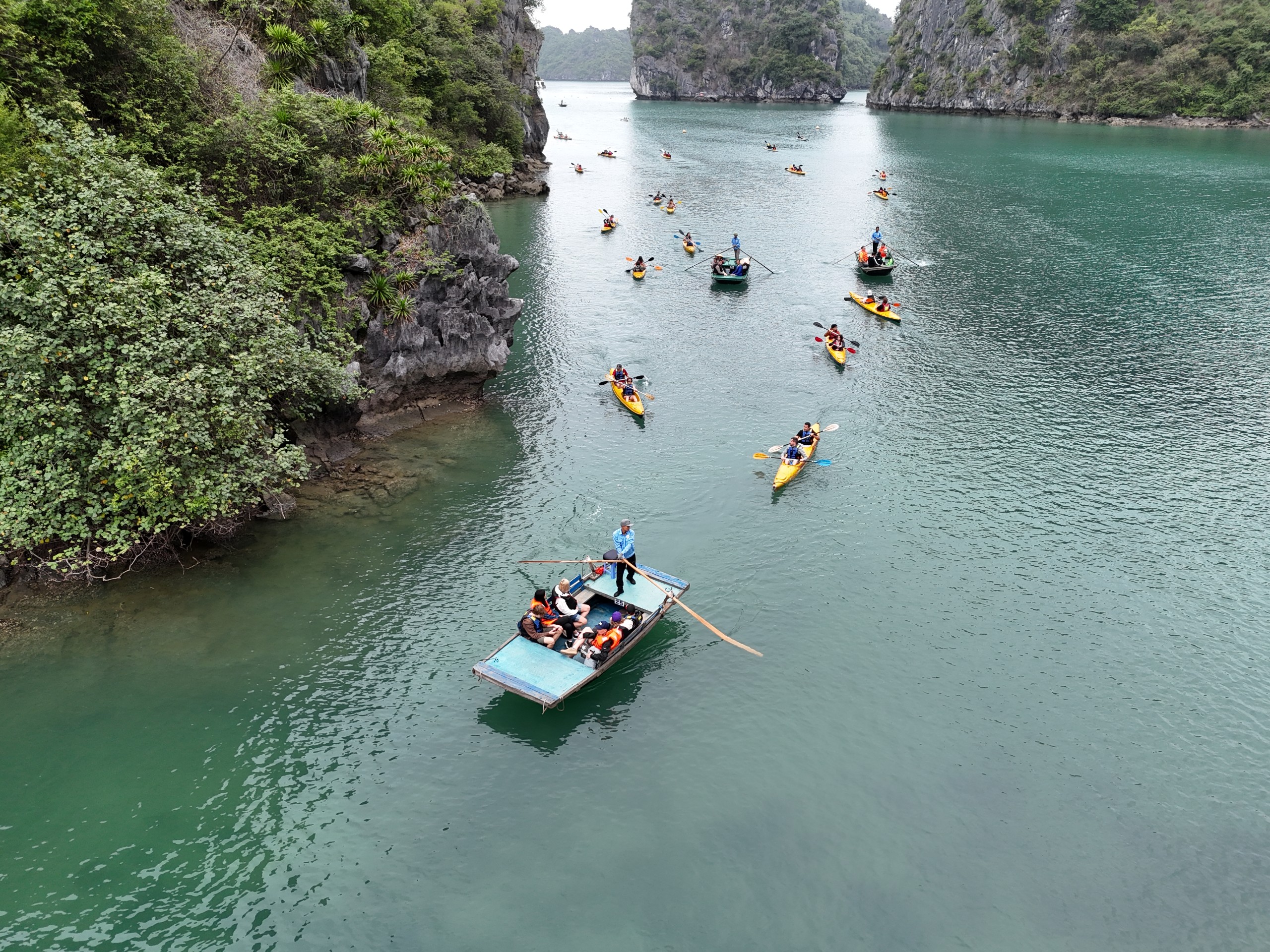 Tour Nửa Ngày Ngắm Hoàng Hôn - Du Thuyền THE CATBA CATAMARAN - Vịnh Lan Hạ