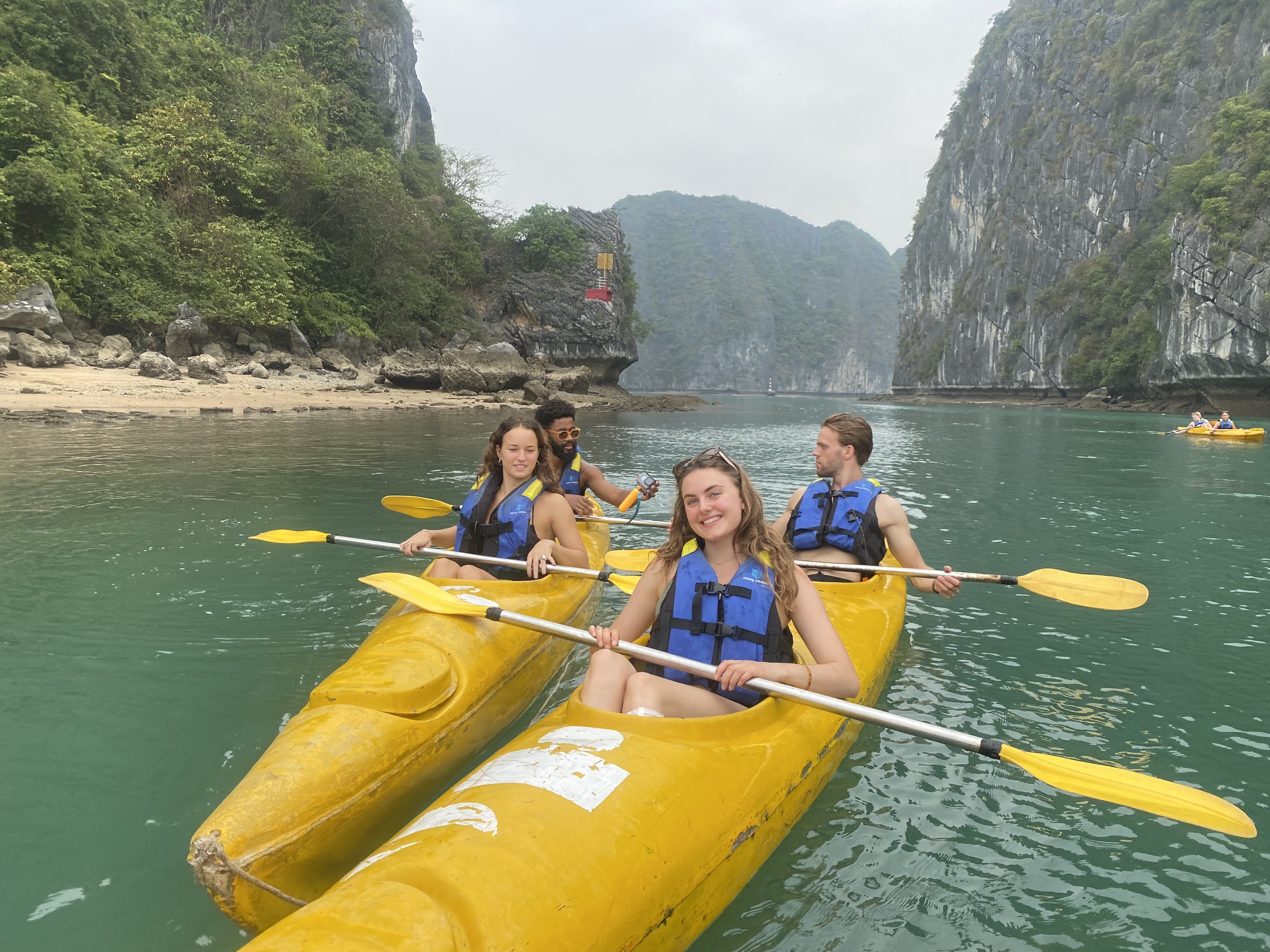 Tour Nửa Ngày Ngắm Hoàng Hôn - Du Thuyền THE CATBA CATAMARAN - Vịnh Lan Hạ