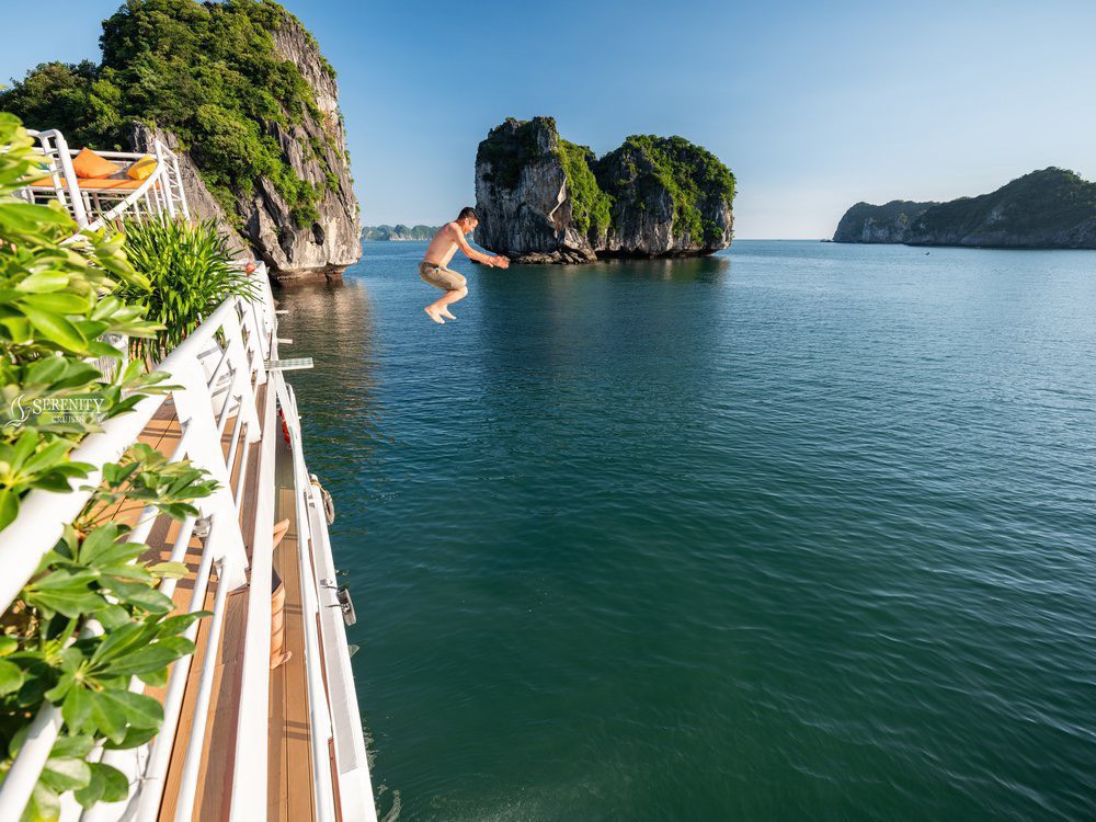 Tour 1 Ngày Vịnh Lan Hạ - Du Thuyền SERENITY EXPLORER CRUISE