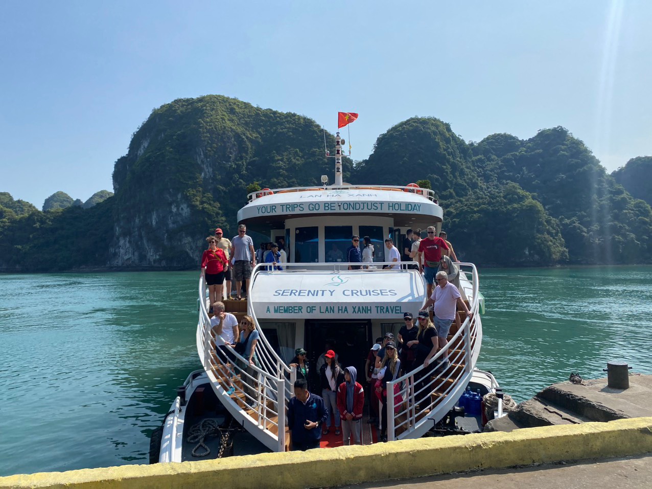Tour 1 Ngày Vịnh Lan Hạ - Du Thuyền SERENITY EXPLORER CRUISE