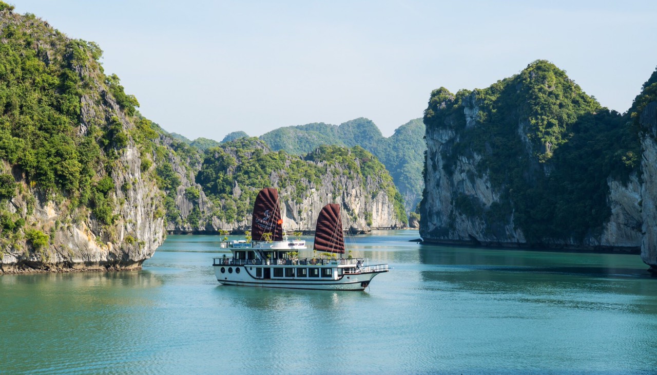 Tour 1 Ngày Vịnh Lan Hạ - TOUR 9 TIẾNG - Du Thuyền SERENITY PREMIUM CRUISE 1