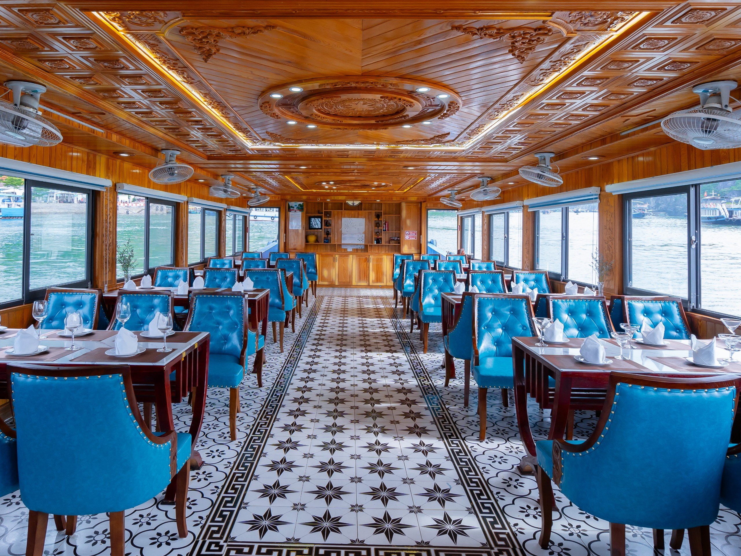 Tour 1 Ngày Vịnh Lan Hạ - Du Thuyền CÁT BÀ BAY CRUISE
