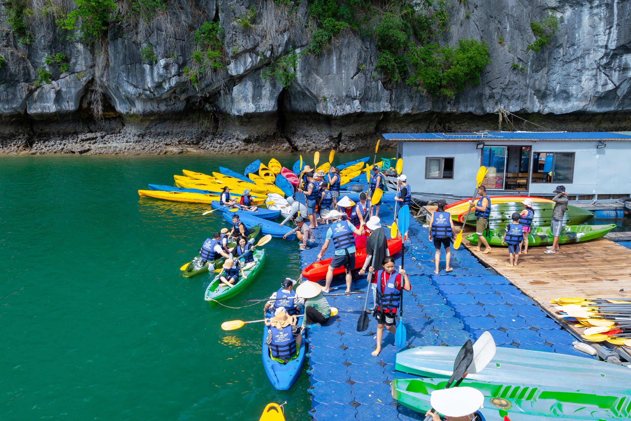 Tour Nửa Ngày Ngắm Hoàng Hôn - Du Thuyền CÁT BÀ BAY CRUISE - Vịnh Lan Hạ