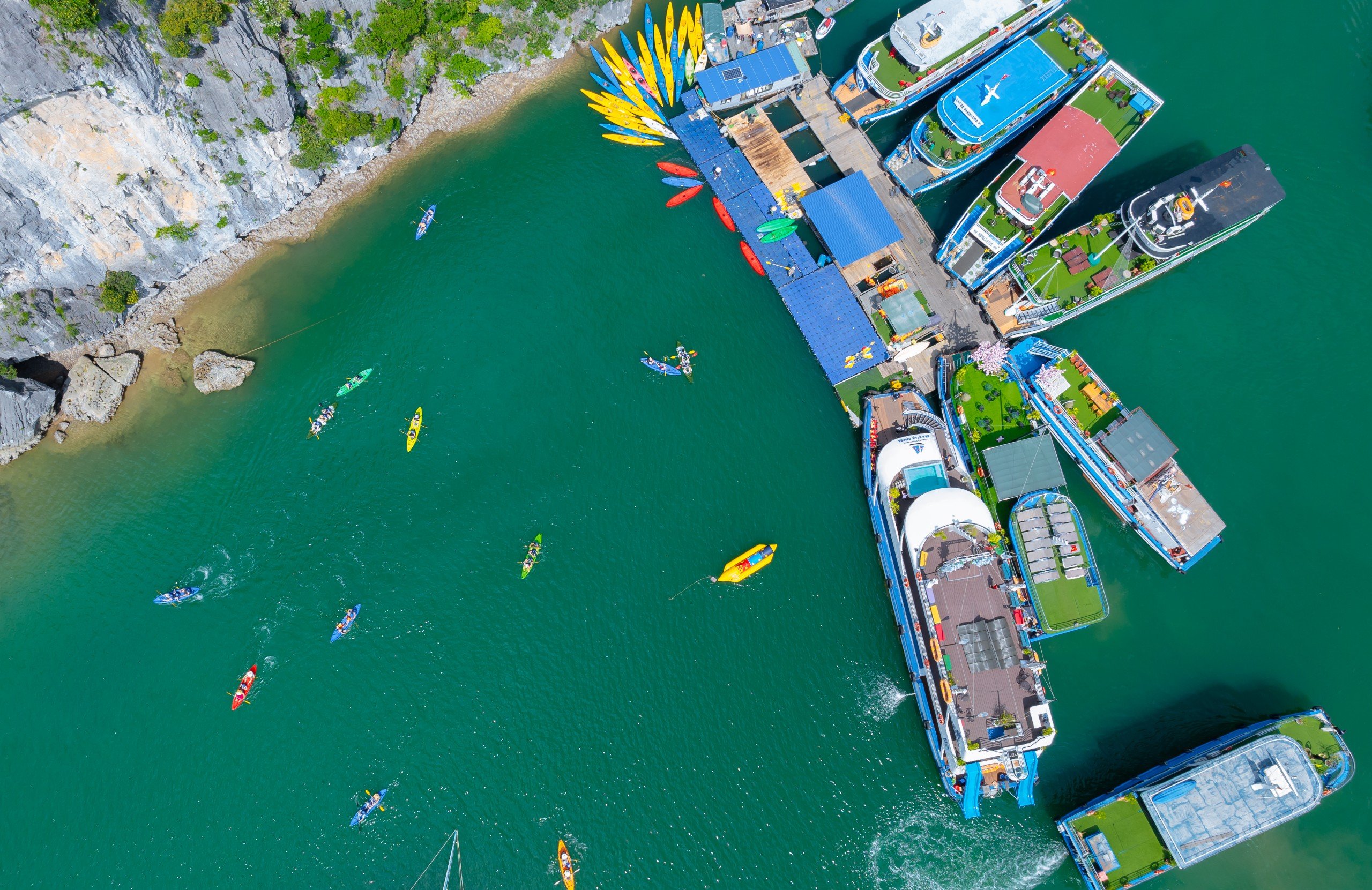 Tour 1 Ngày Vịnh Lan Hạ - Du Thuyền CÁT BÀ BAY CRUISE