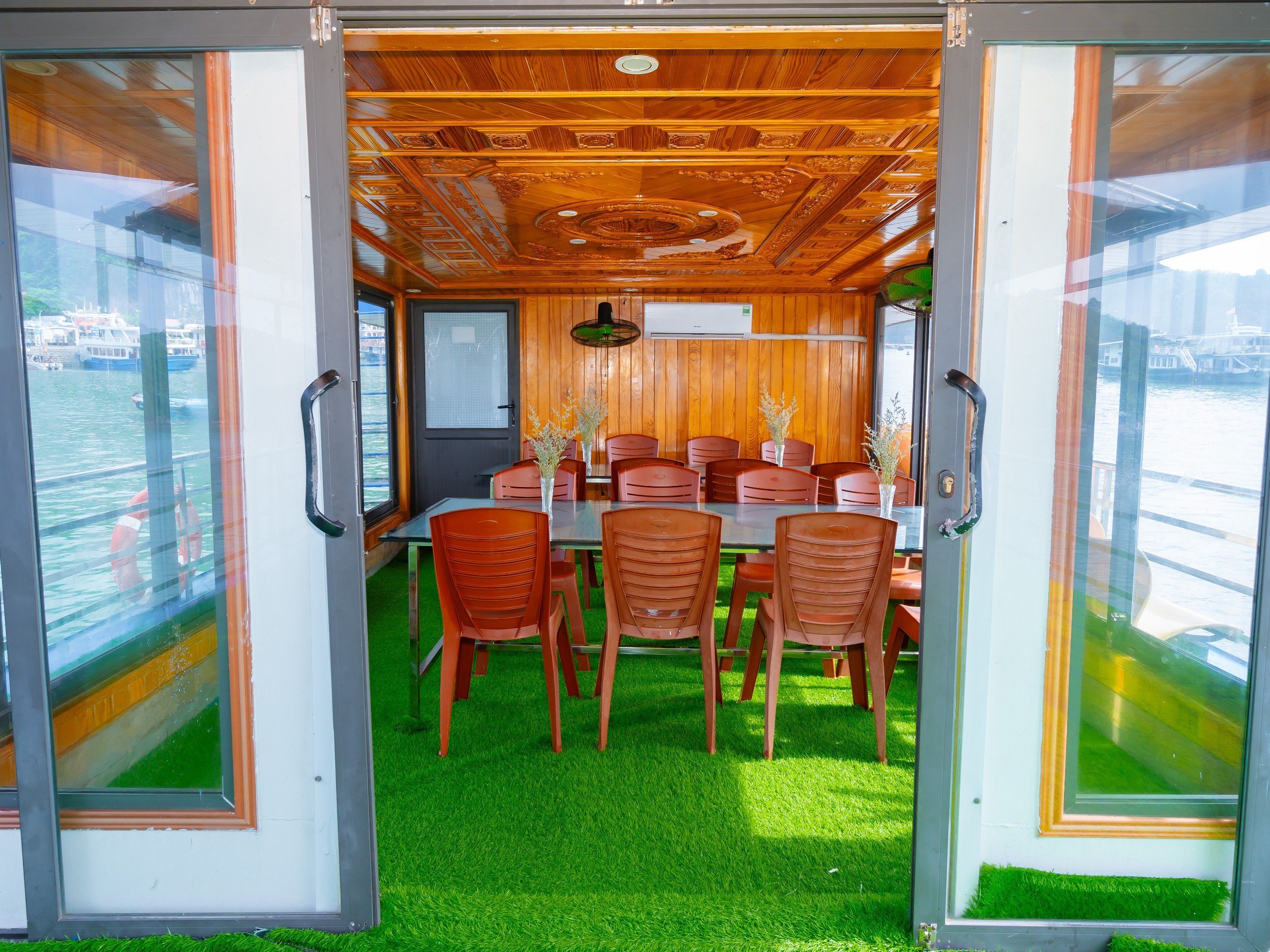Tour 1 Ngày Vịnh Lan Hạ - Du Thuyền CÁT BÀ BAY CRUISE