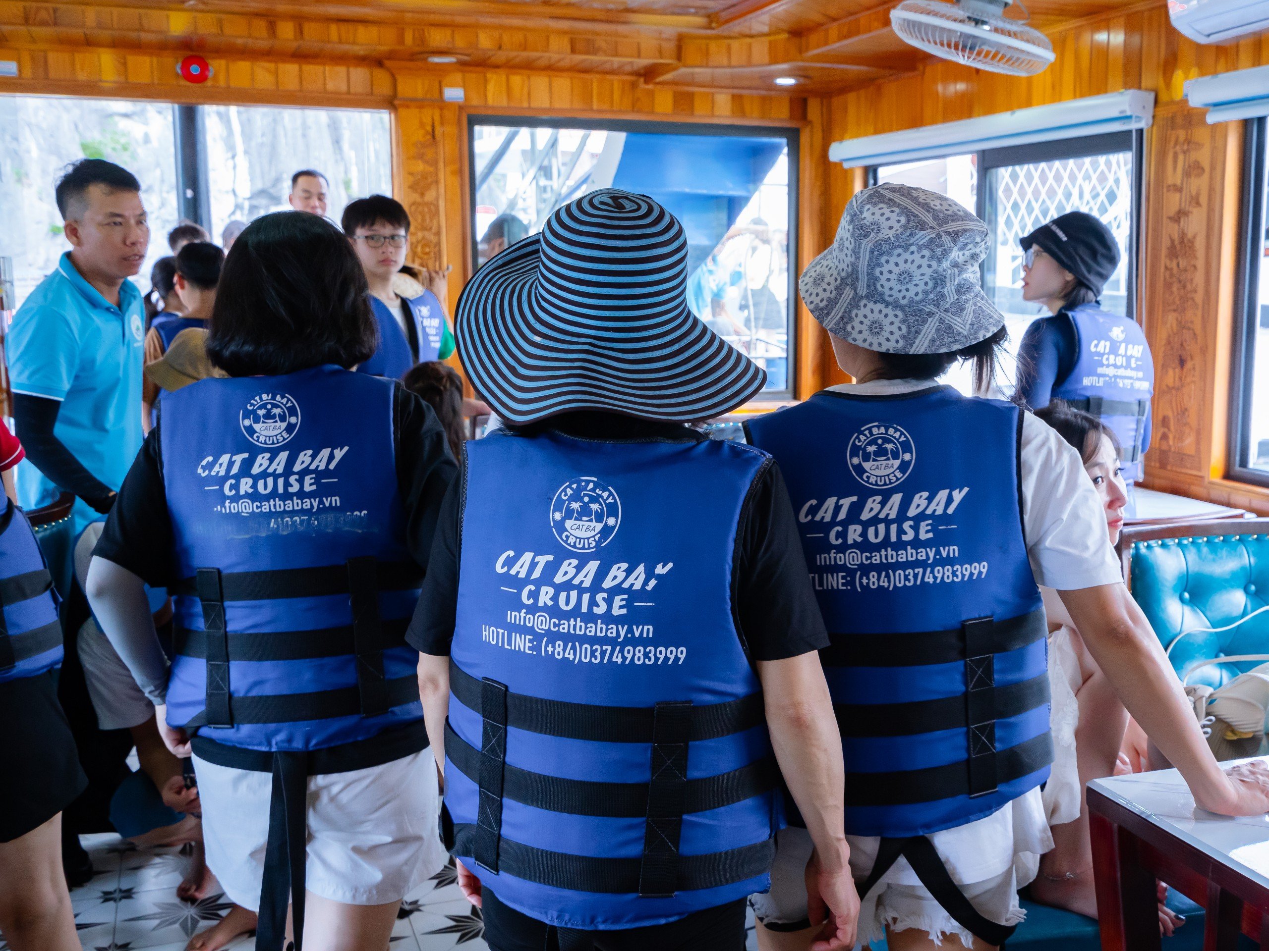 Tour Nửa Ngày Ngắm Hoàng Hôn - Du Thuyền CÁT BÀ BAY CRUISE - Vịnh Lan Hạ