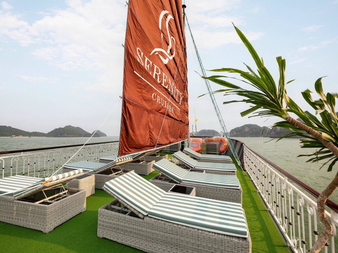 Tour 1 Ngày Vịnh Lan Hạ - Du Thuyền SERENITY PREMIUM CRUISE 2